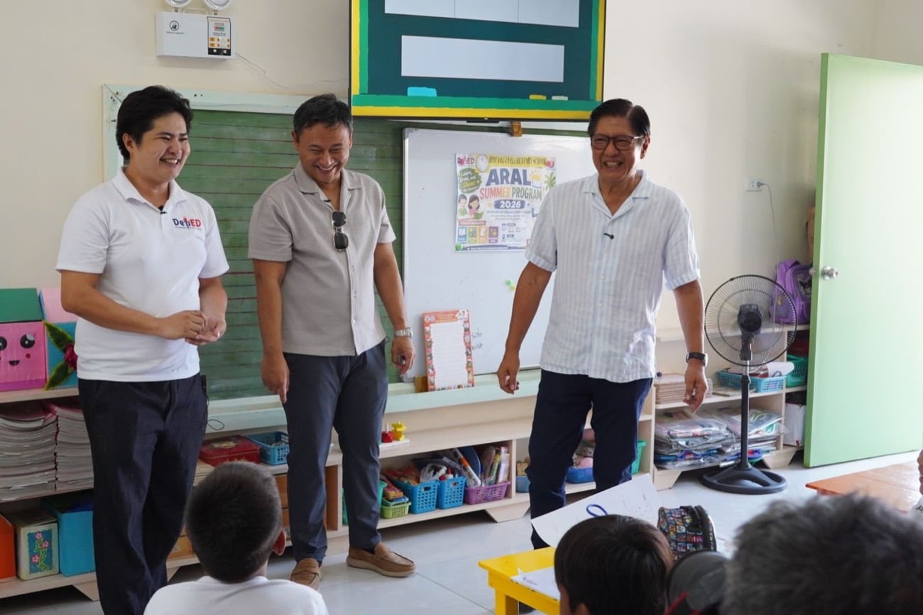 Angara launches Project Handa to track nationwide school readiness