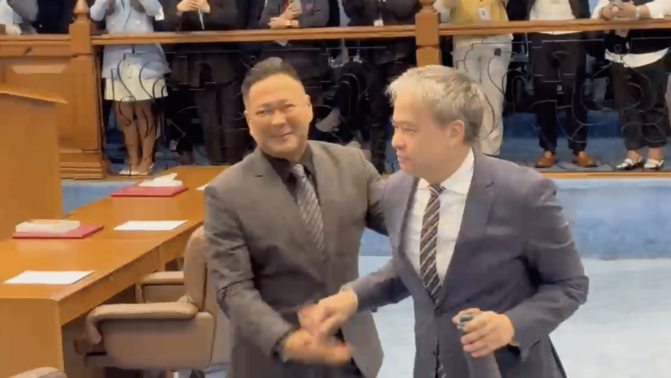 WATCH: Joel Villanueva arrives at Senate plenary