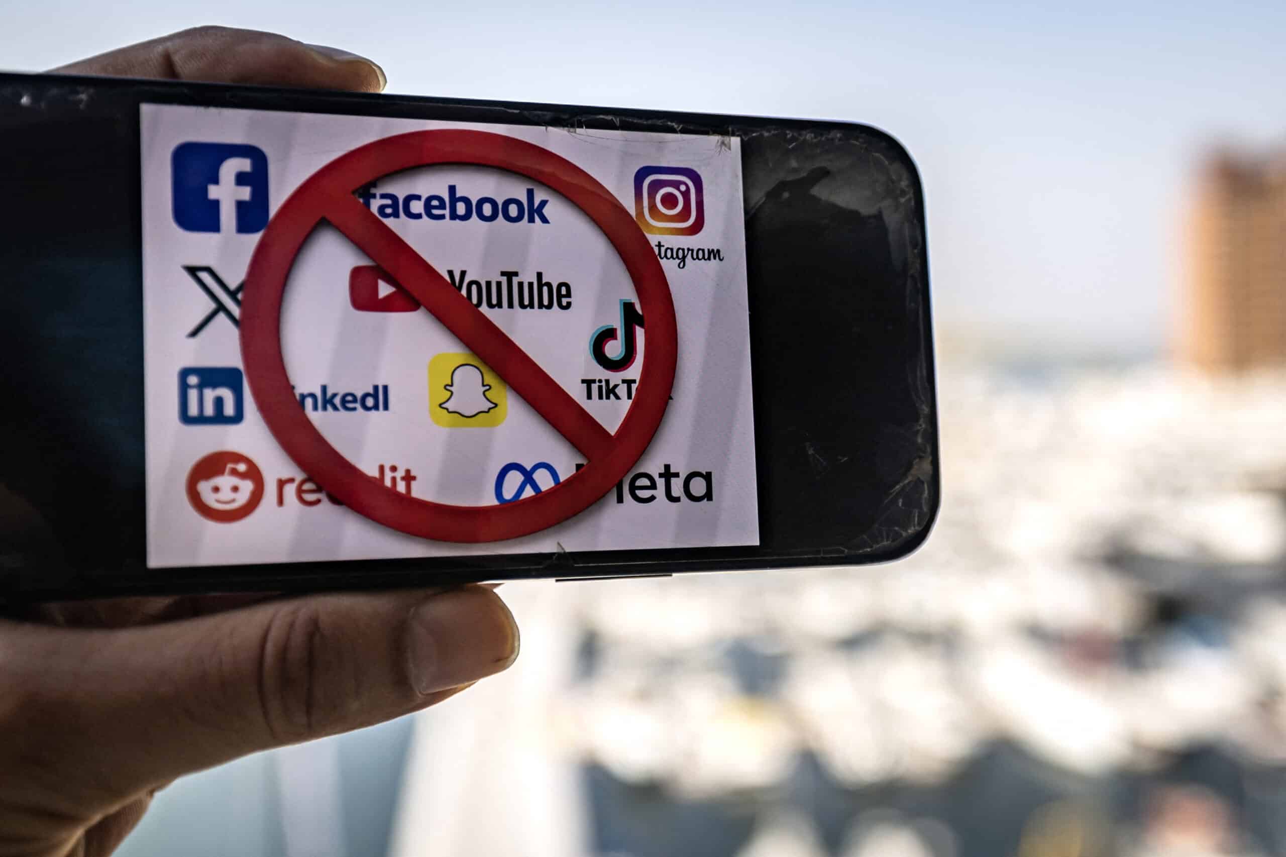 PNP mulls recommending social media ban for minors