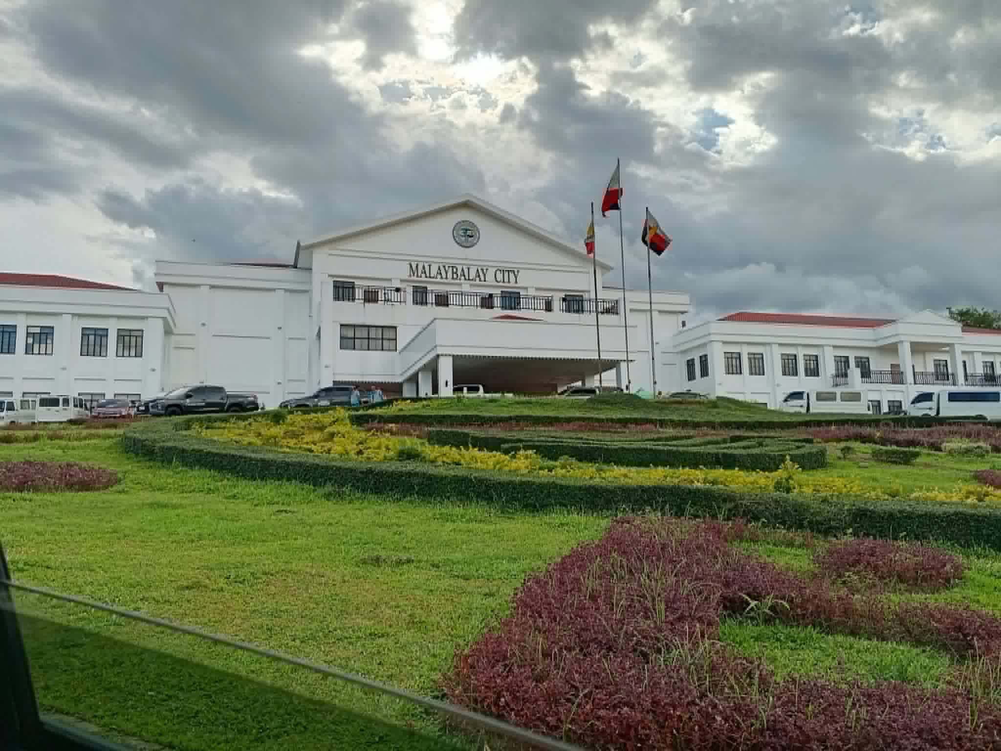 Bukidnon City council row erupts over 10% kickback allegations