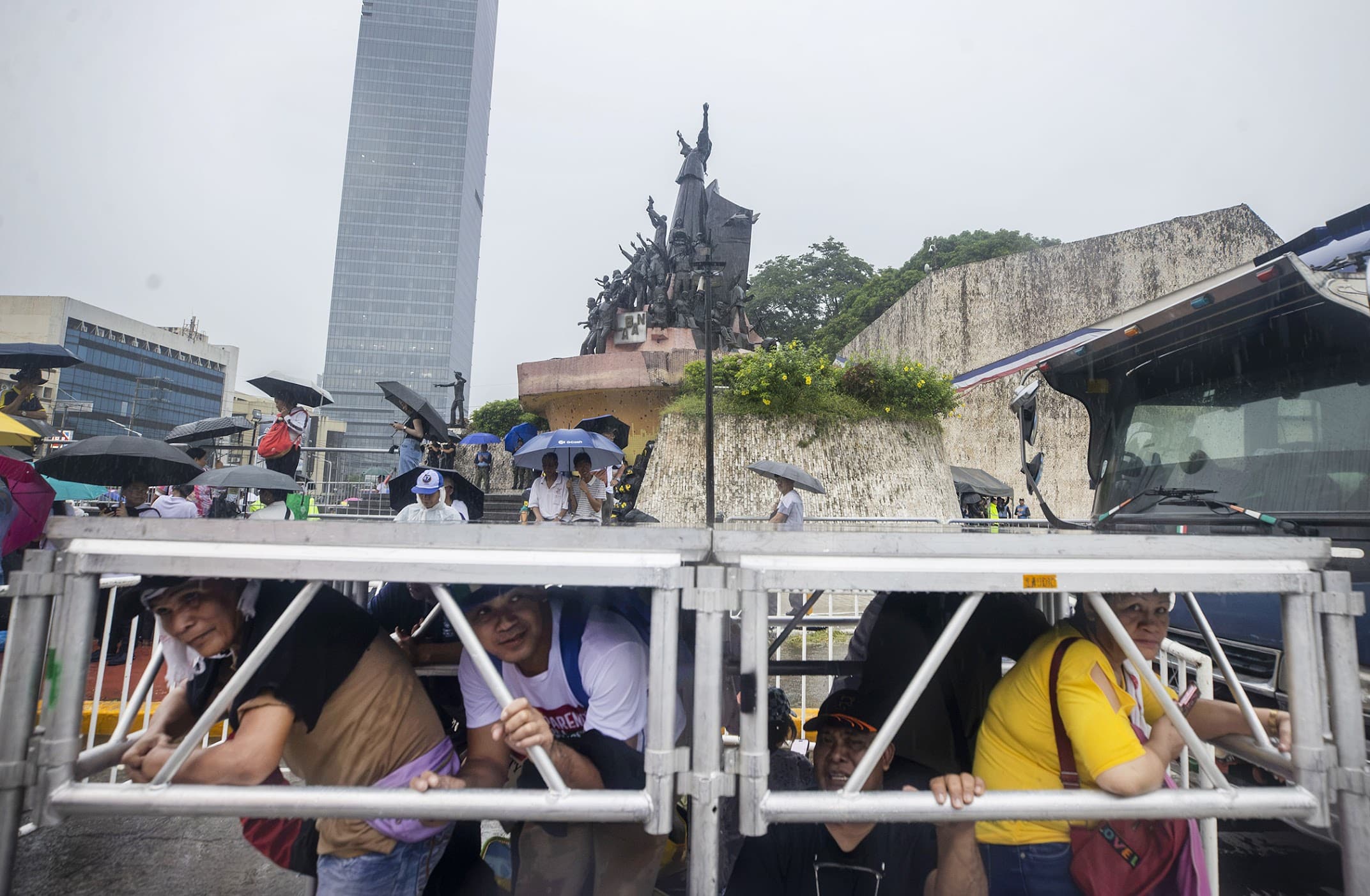 AFP places NCR units on red alert amid Edsa protest
