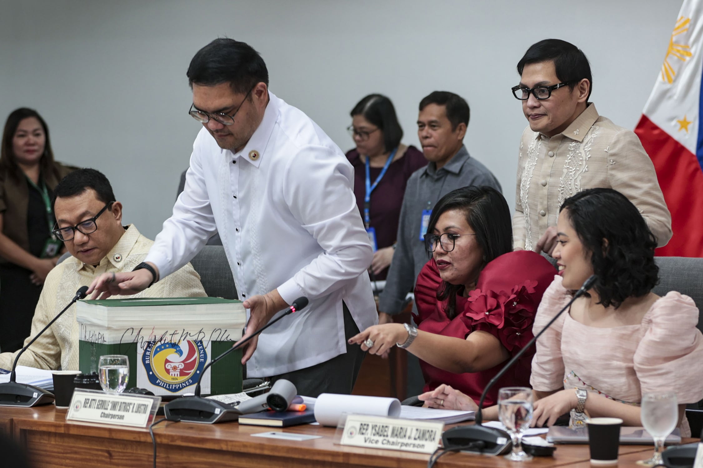 Not enough House votes to open VP’s tax records