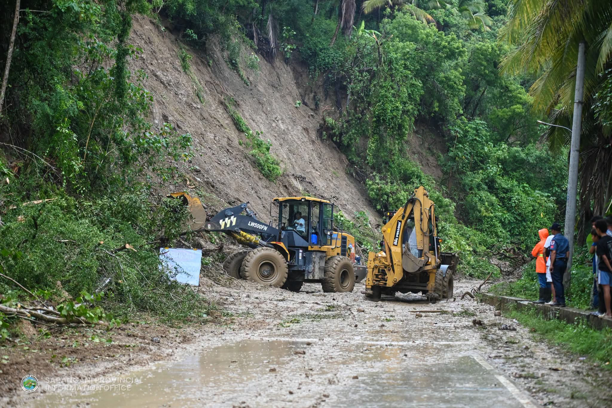 LOOK: Sarangani highway being cleared of landslide debris