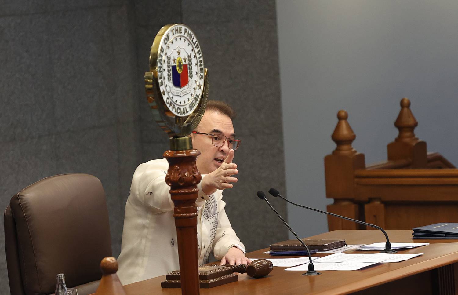 Majority senators welcome SC ruling on June 3 session
