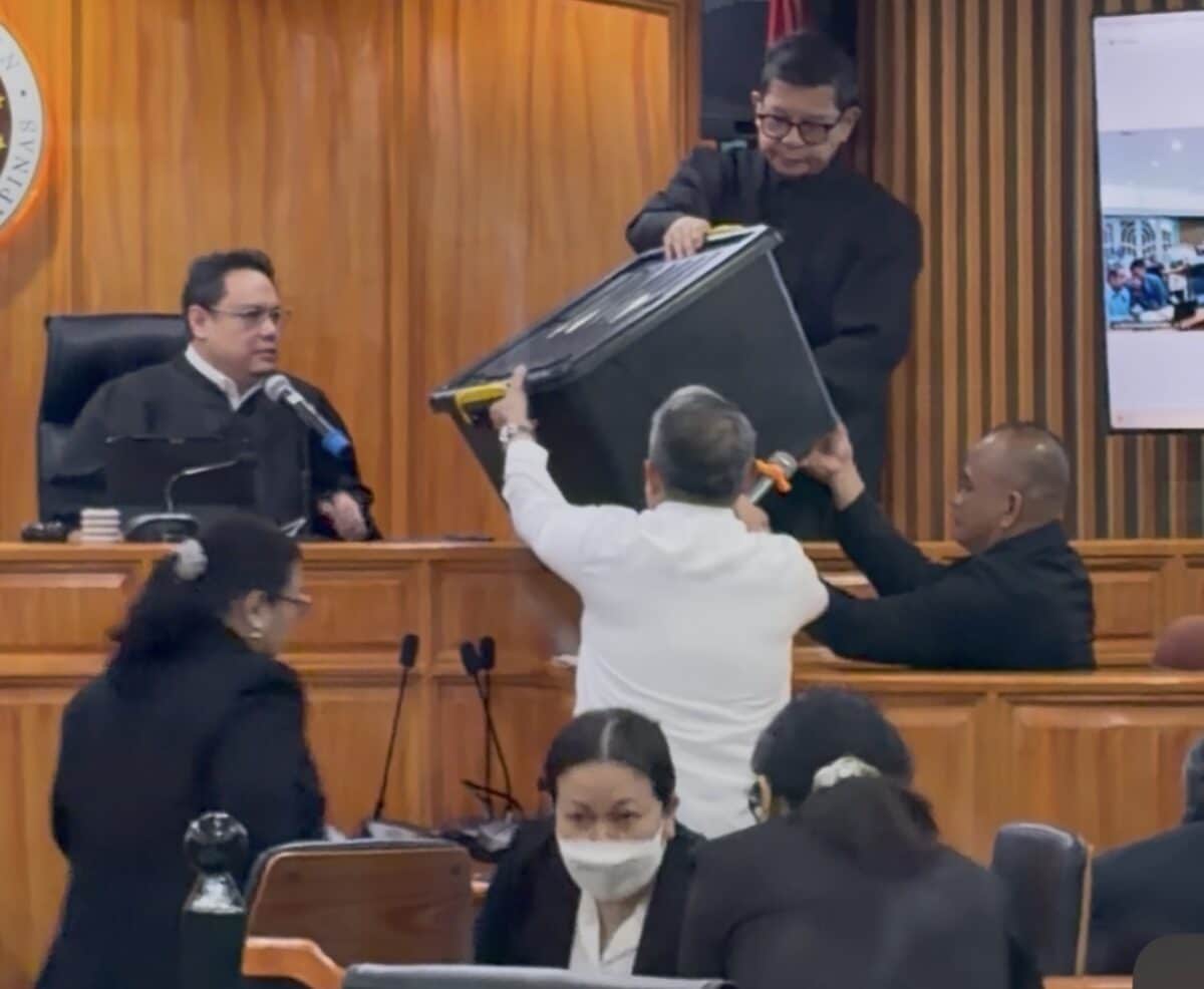 Before ‘maleta,’ durabox used to haul ‘kickbacks,’ court told