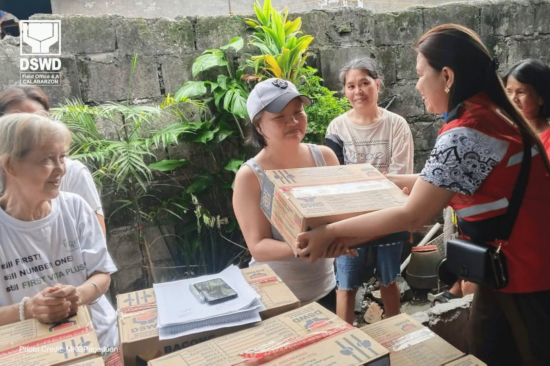 DSWD extends P163.18 M aid to 290,076 families in Calabarzon