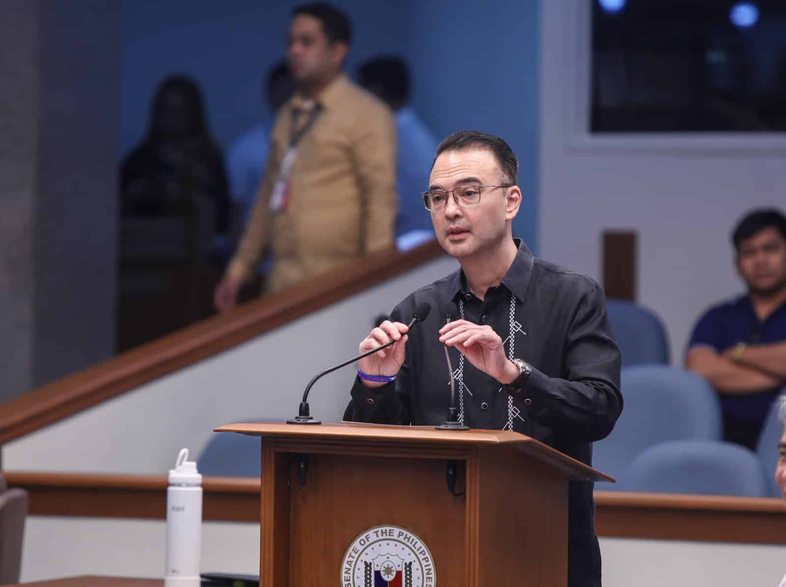 Ex-UP student leaders seek Cayetano’s resignation as Senate prexy