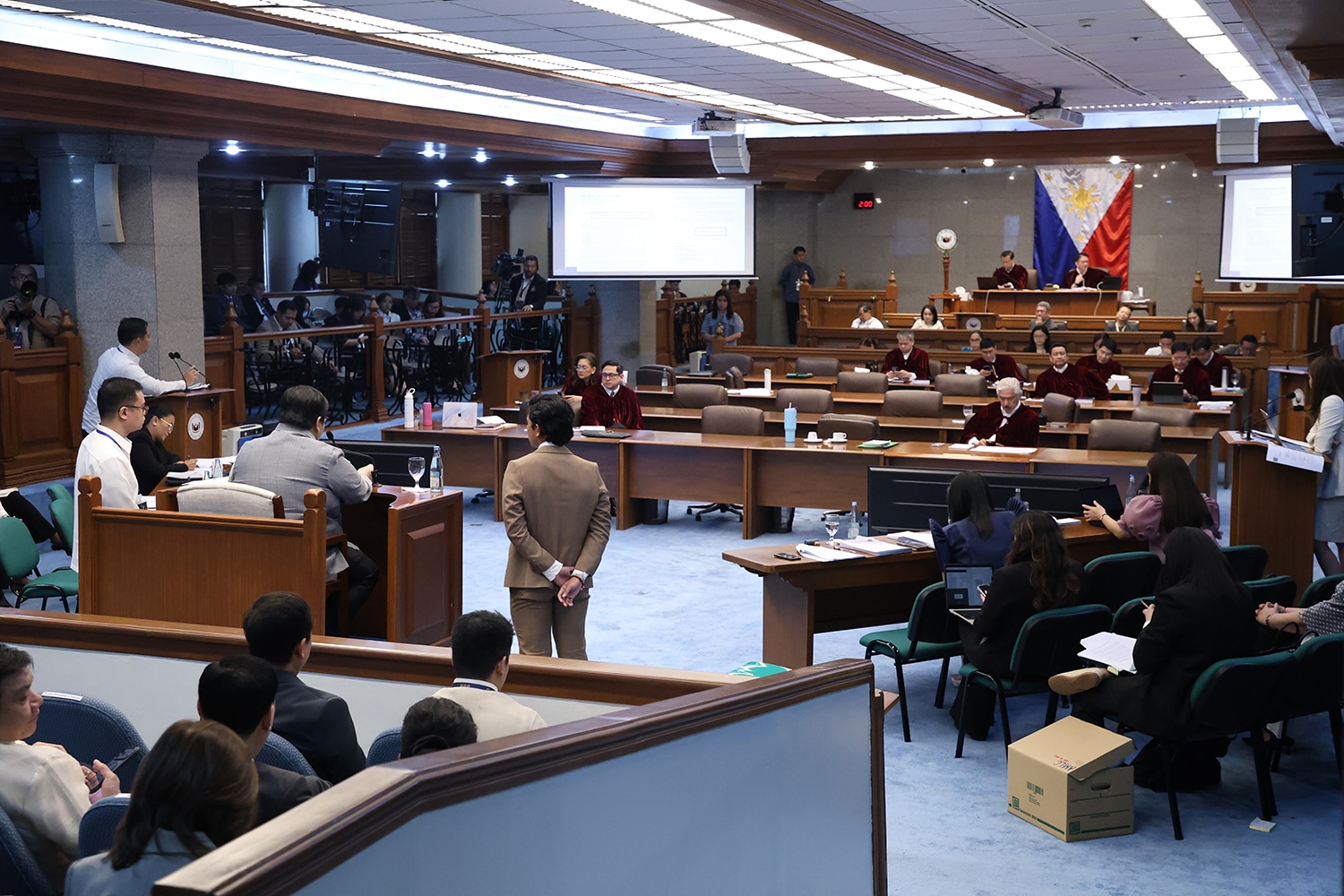 Impeach court opens VP’s P4.4-B transaction docs