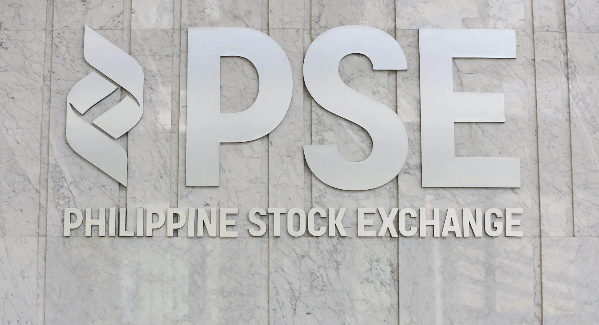 PSEi seen bottoming near 5,800 as volatility persists