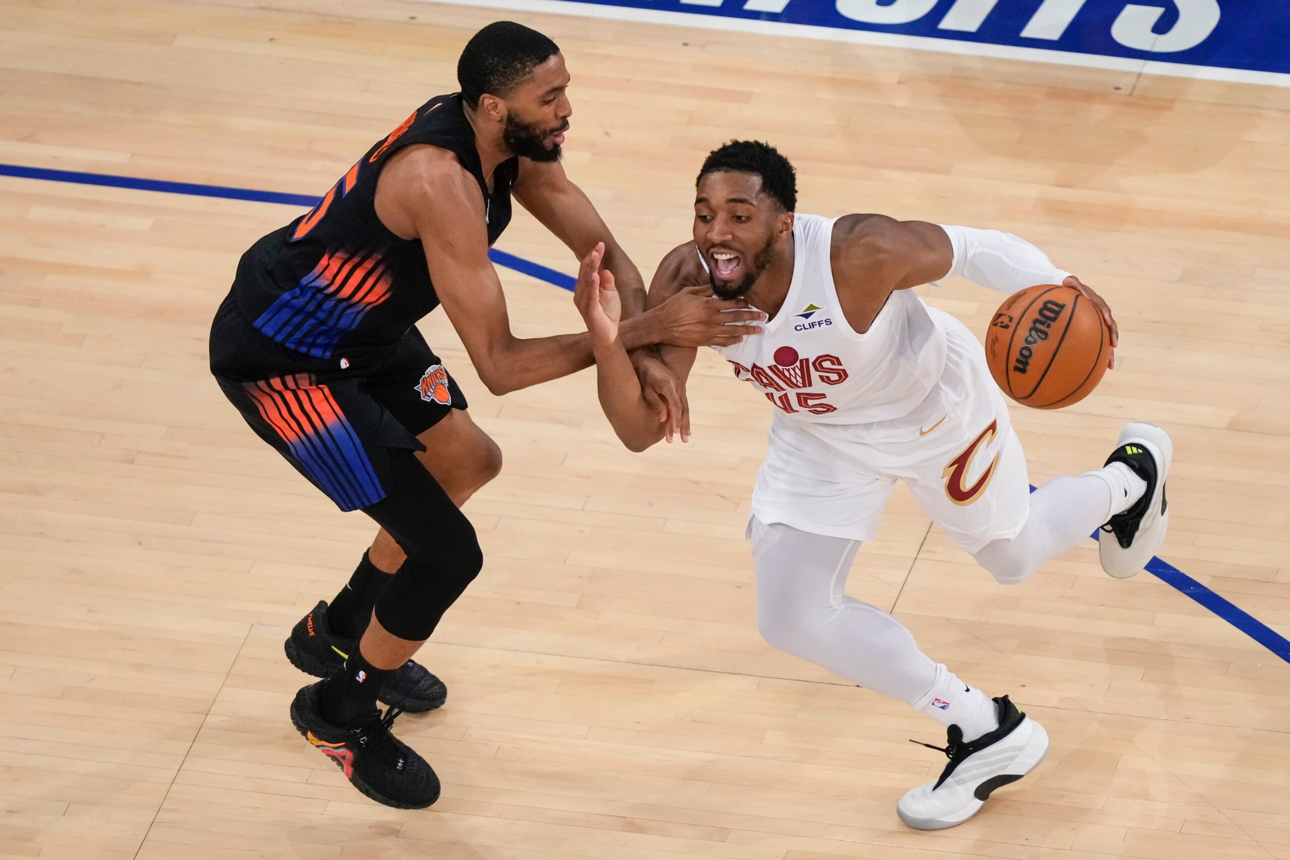 NBA Playoffs scores today Knicks vs Cavaliers Donovan Mitchell injury report