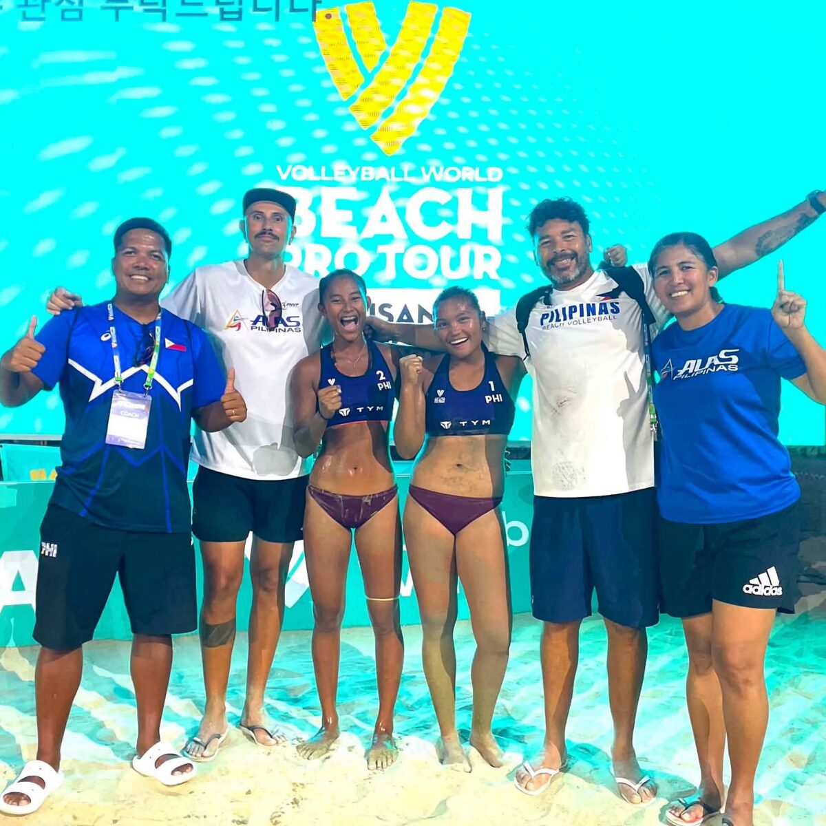 Khylem Progella and Sofiah Pagara alas beach volleyball