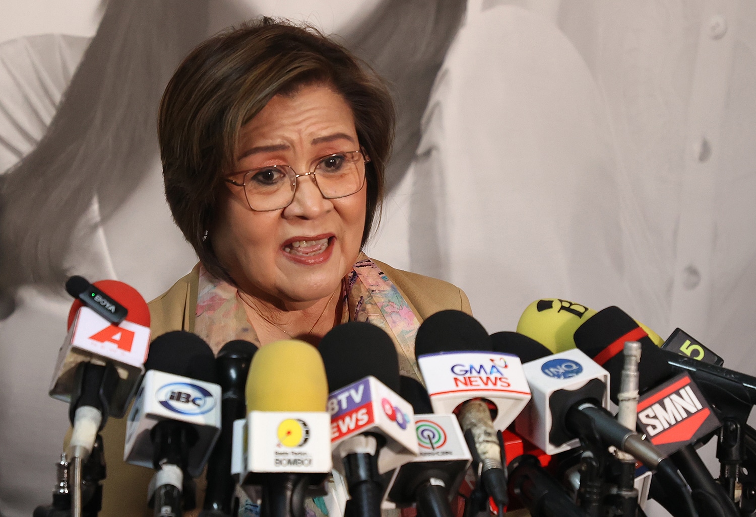 //SIMILAR PAGE 1 STORY // Sara Duterte’s counsel ‘not averse’ to opening BIR box – De Lima