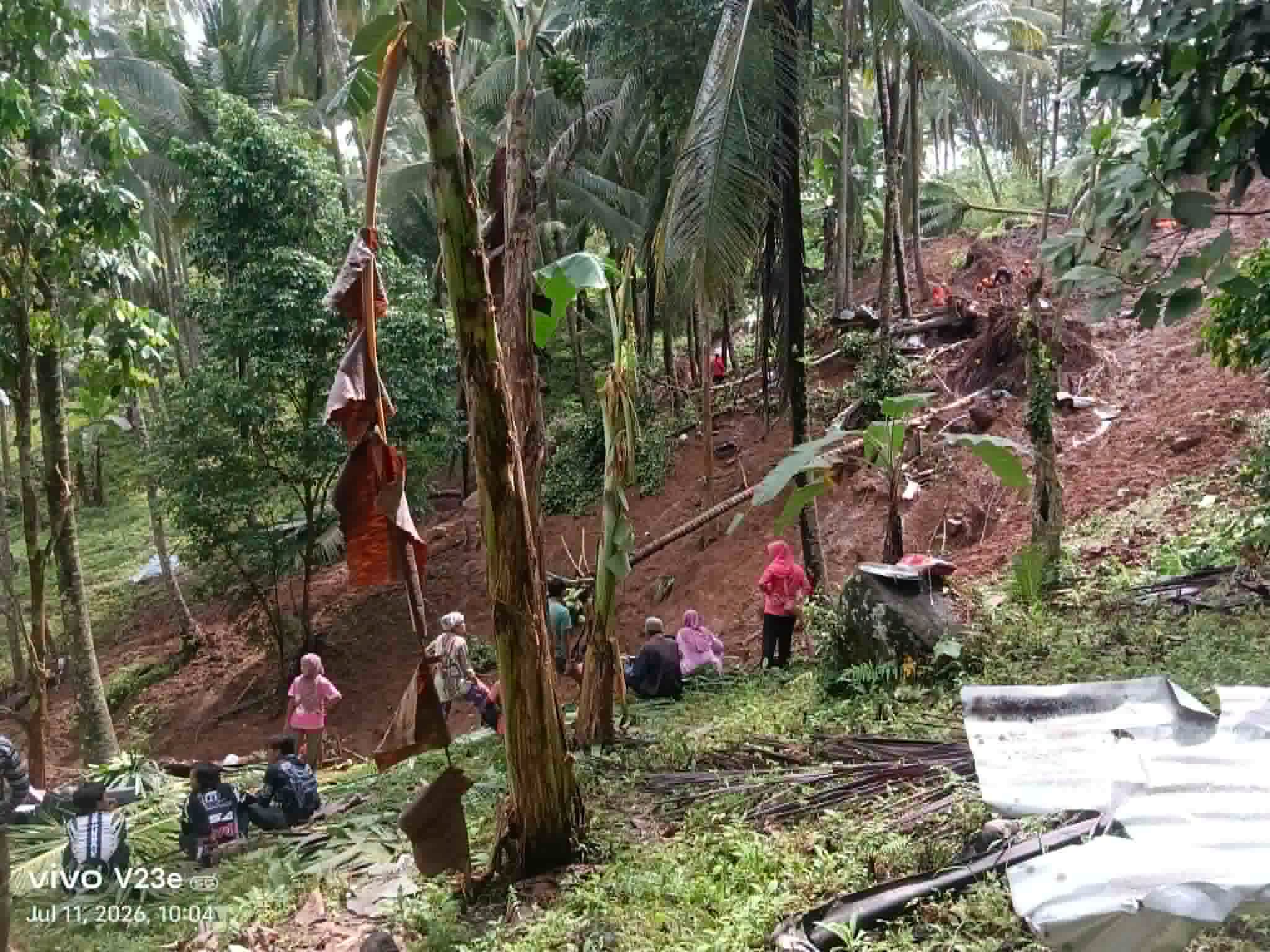 Lanao del Sur town under state of calamity after landslides kill 7