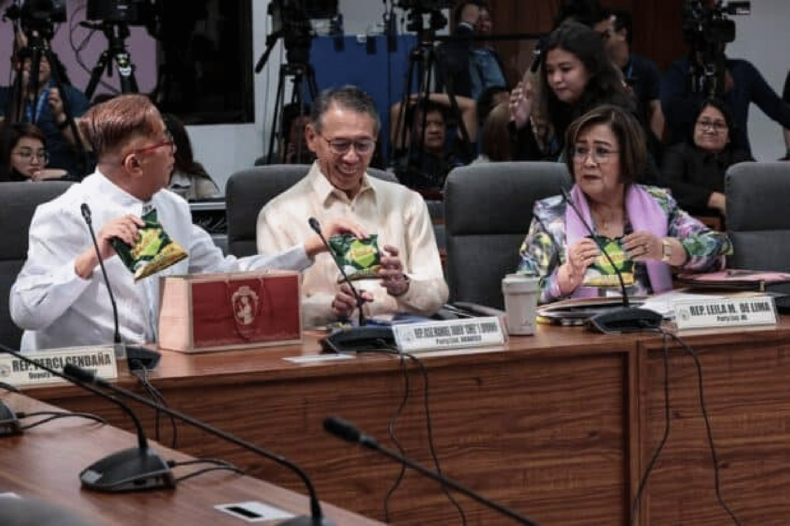 Lawmakers dismiss Carpio complaint, cite impeachment exemption