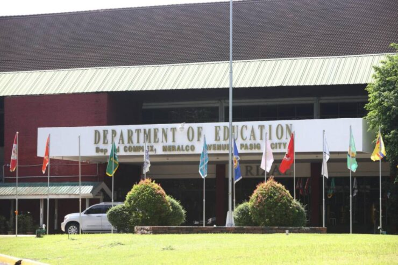 COA: DepEd overpaid P938,000 in aid