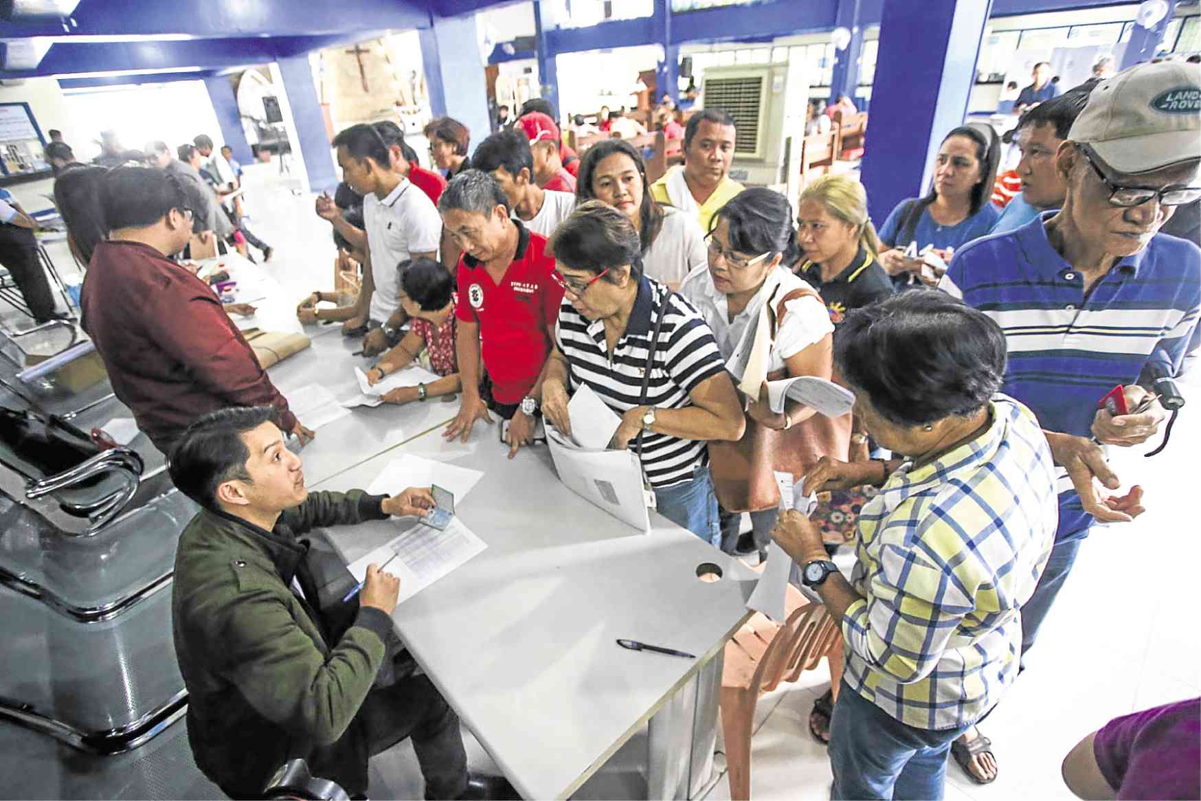DOTr to rollout new AICS aid to drivers, operators amid oil price hikes