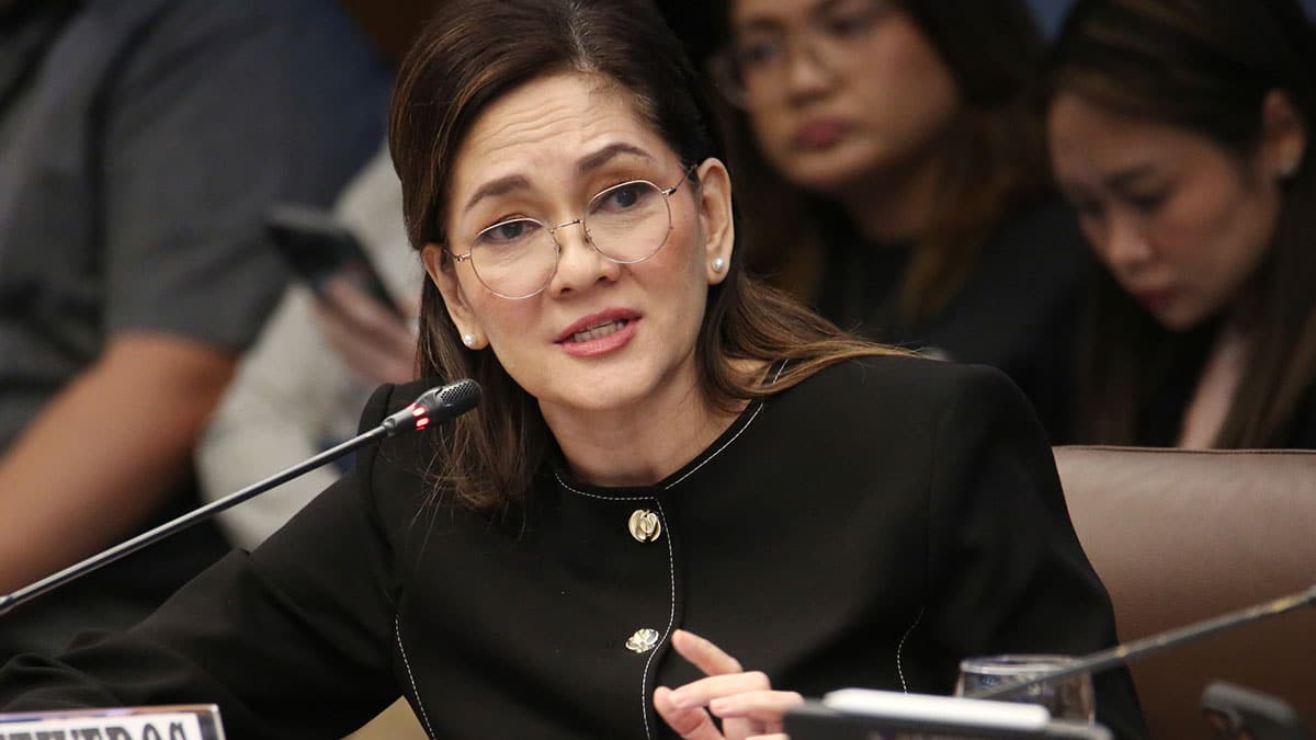 Hontiveros seeks Senate probe into Roblox, other online games