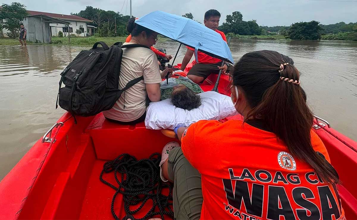 Laoag evacuates residents in flood-prone village