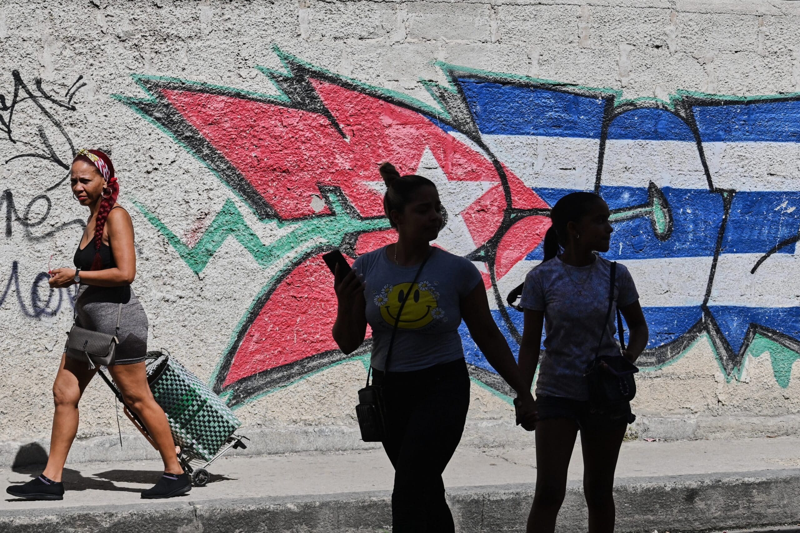 Cuba launches major free-market reforms