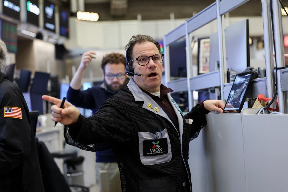 Dizzying month on markets with Middle East war