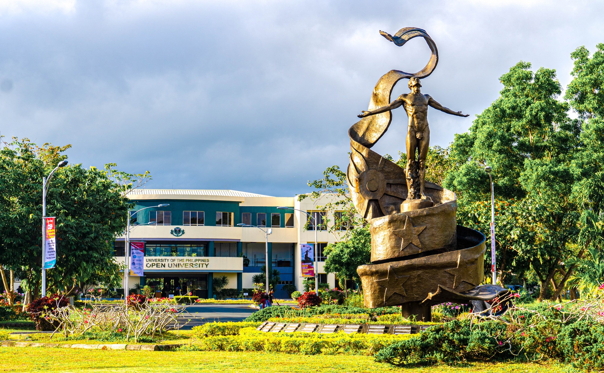 UP Open University offers 25 free online courses