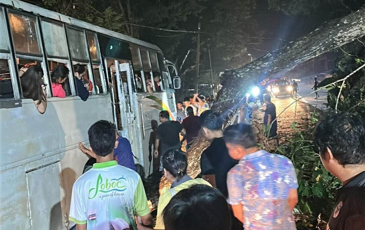 Heavy rains batter Bohol towns on Friday