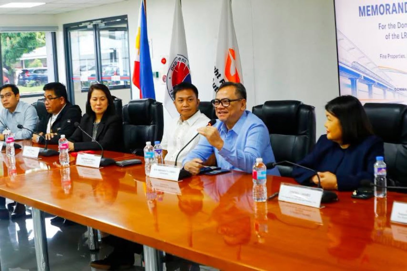 DOTr: LRTA, Villar Group ink pact for LRT-1 Las Piñas station