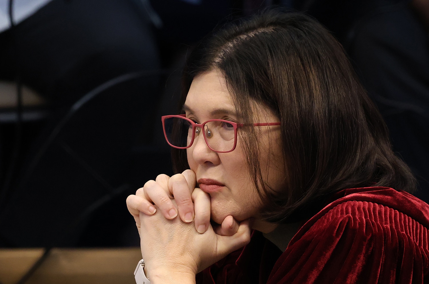 Prosecution flags Pia Cayetano’s spliced video, but skips inhibition bid