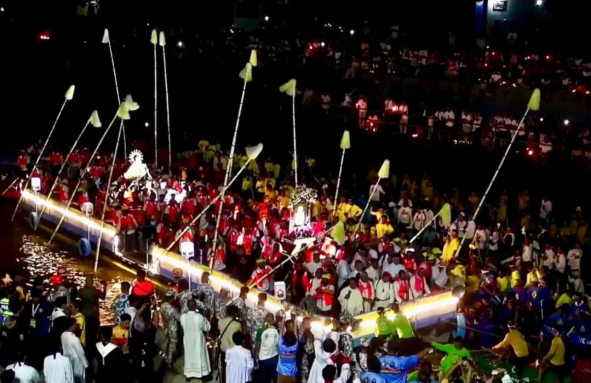 Peñafrancia procession in Naga draws 1.2 million, ends peacefully