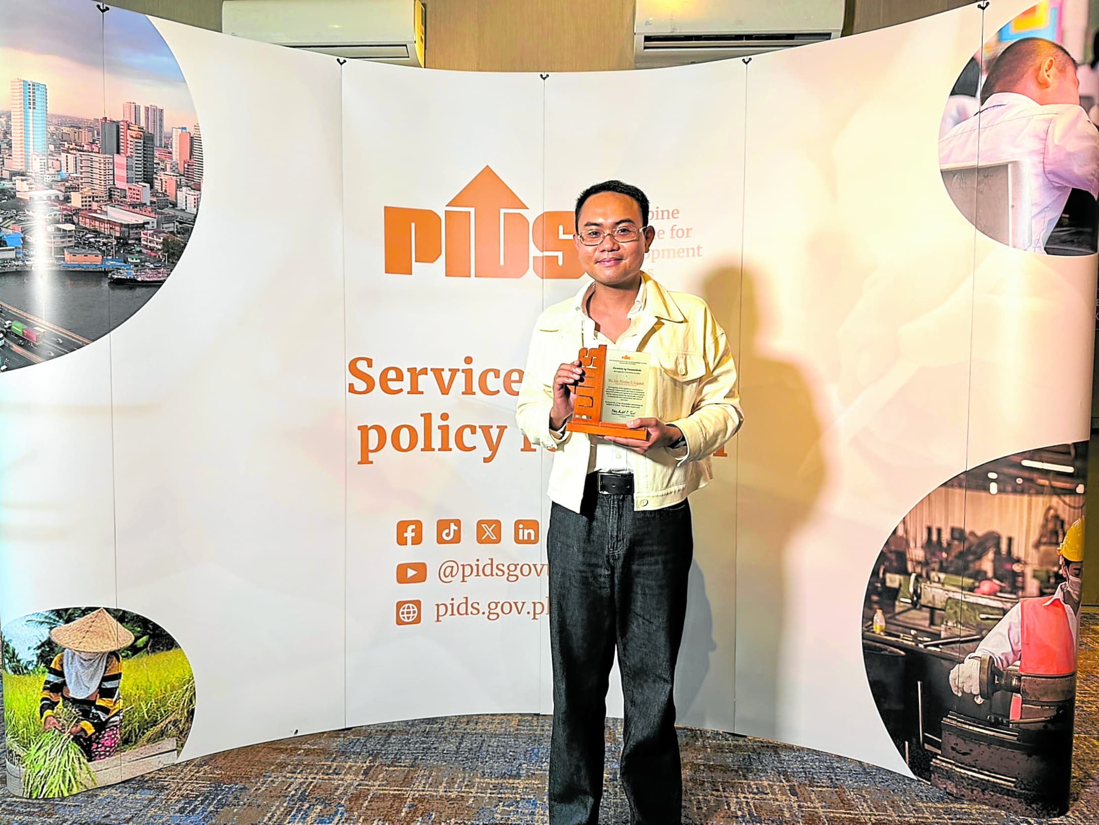Inquirer business reporter wins PIDS media award