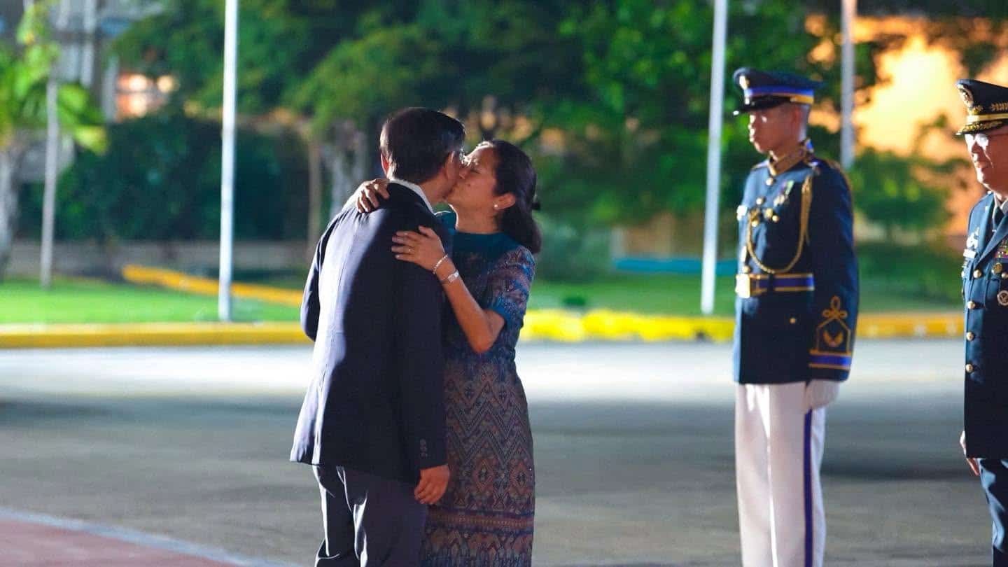First Lady Liza sends off President Marcos ahead of Russia visit