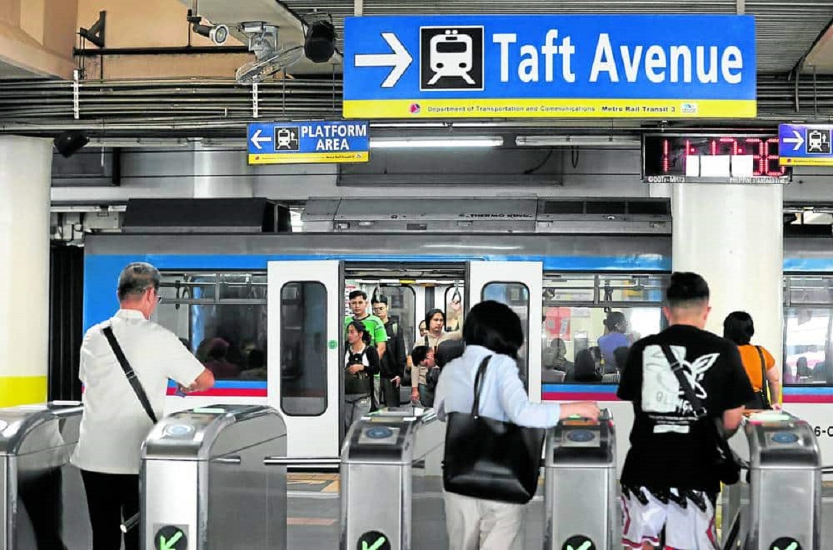 Gatchalian bats for continued MRT, LRT discounts, Libreng Sakay
