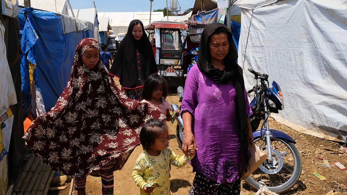 ‘Bakwits’ seek dignity beyond aid 9 years after Marawi siege