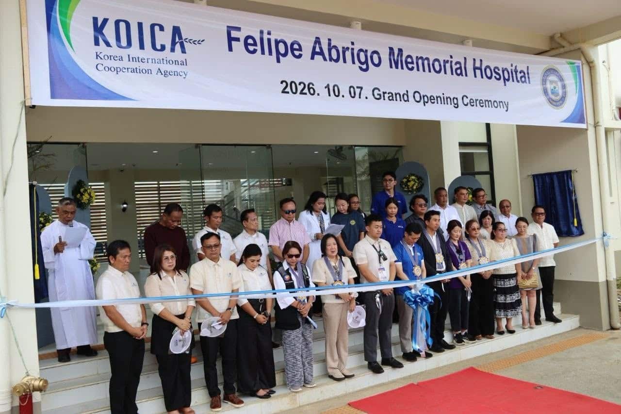 Yolanda-hit Guiuan hospital reopens after 13 years
