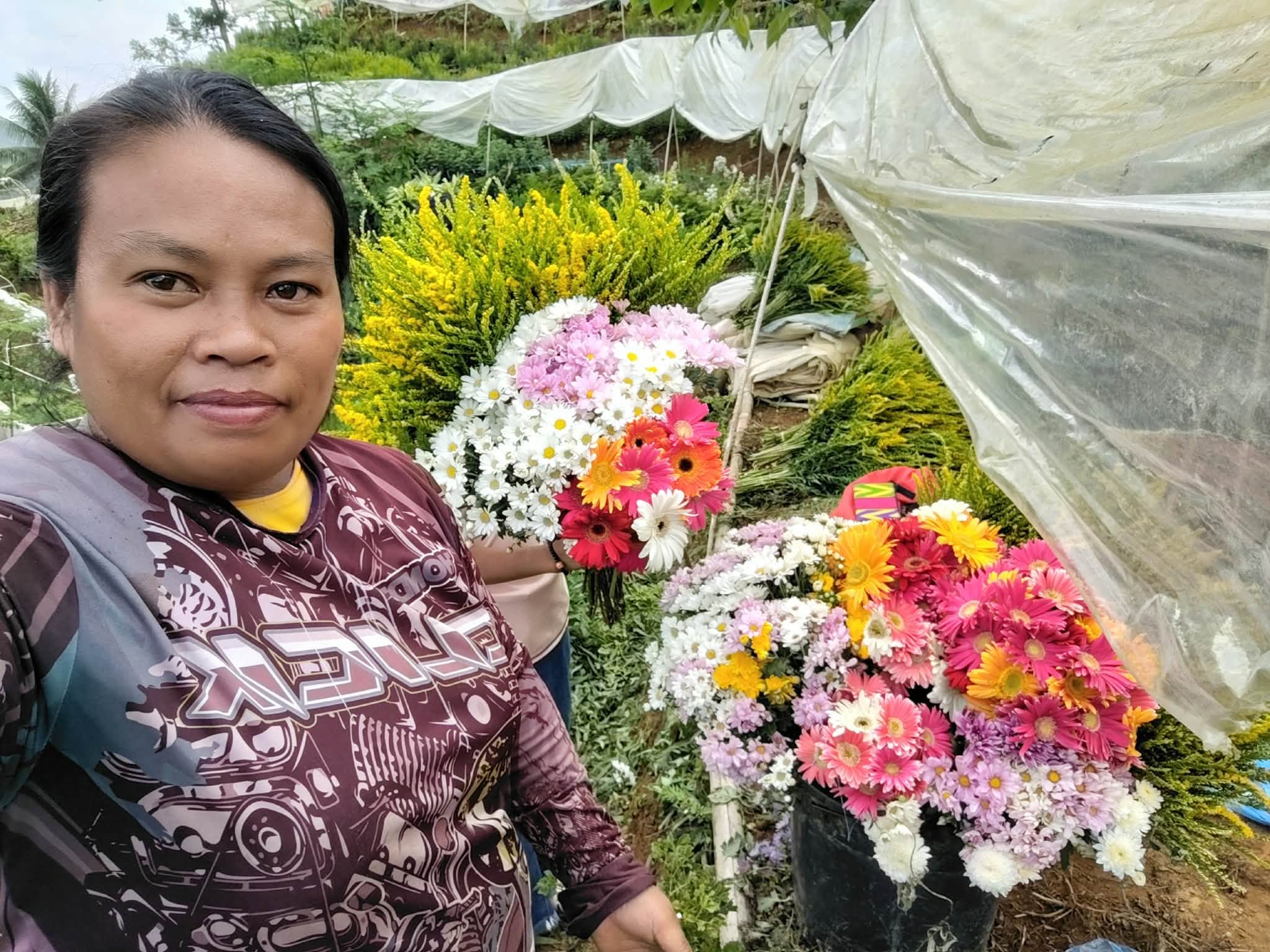 Agusan del Sur upland flower growers enjoy brisk Undas sales