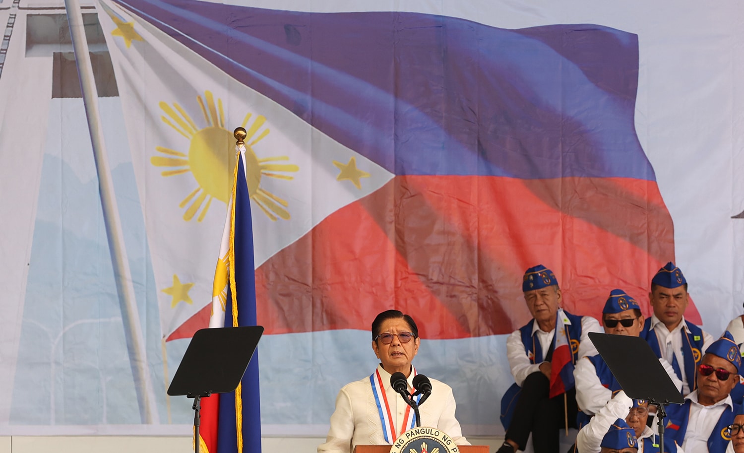 Palace slams ‘coordinated surge’ of fake news about Marcos health