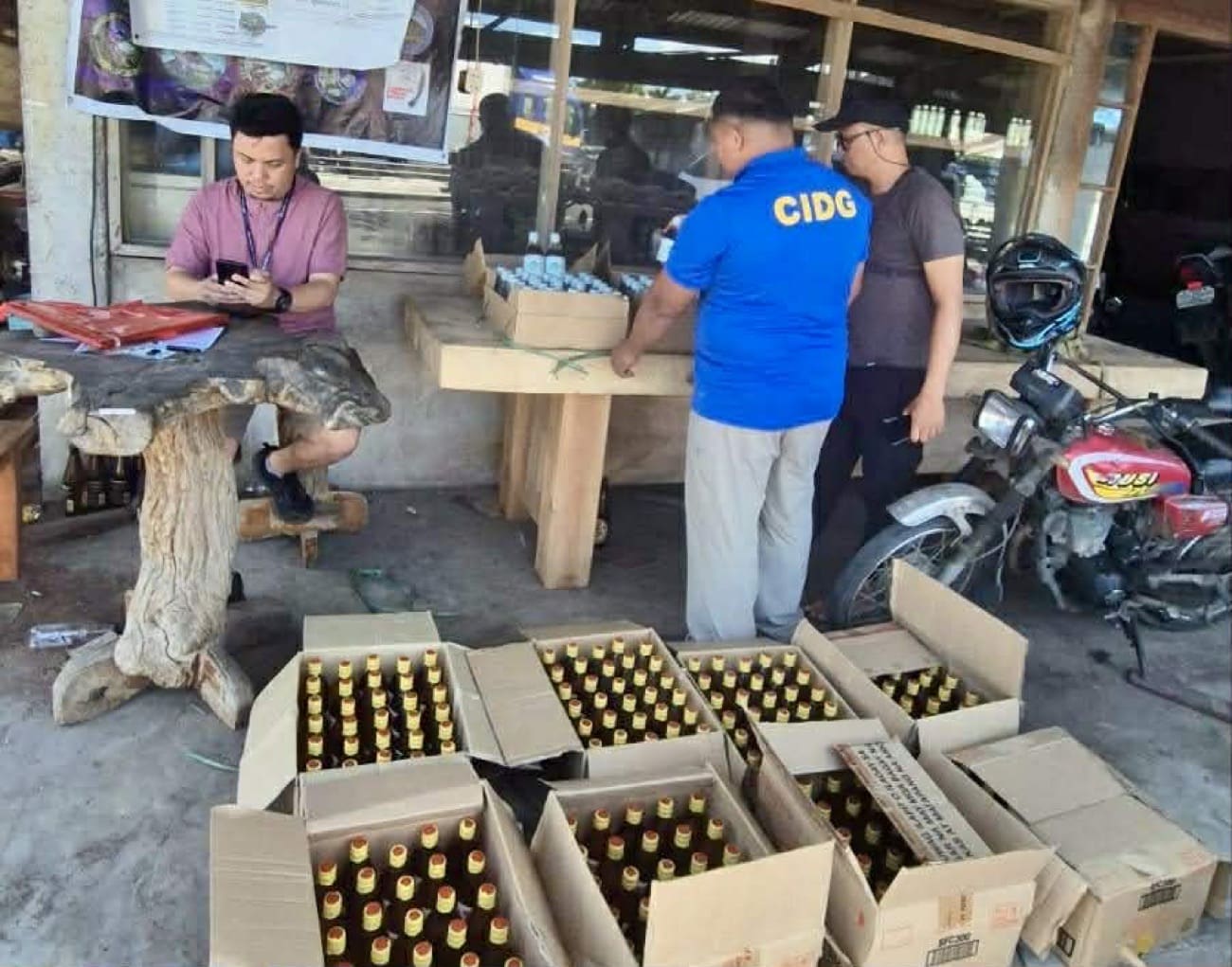 CIDG nabs man for selling counterfeit vinegar in Albay 