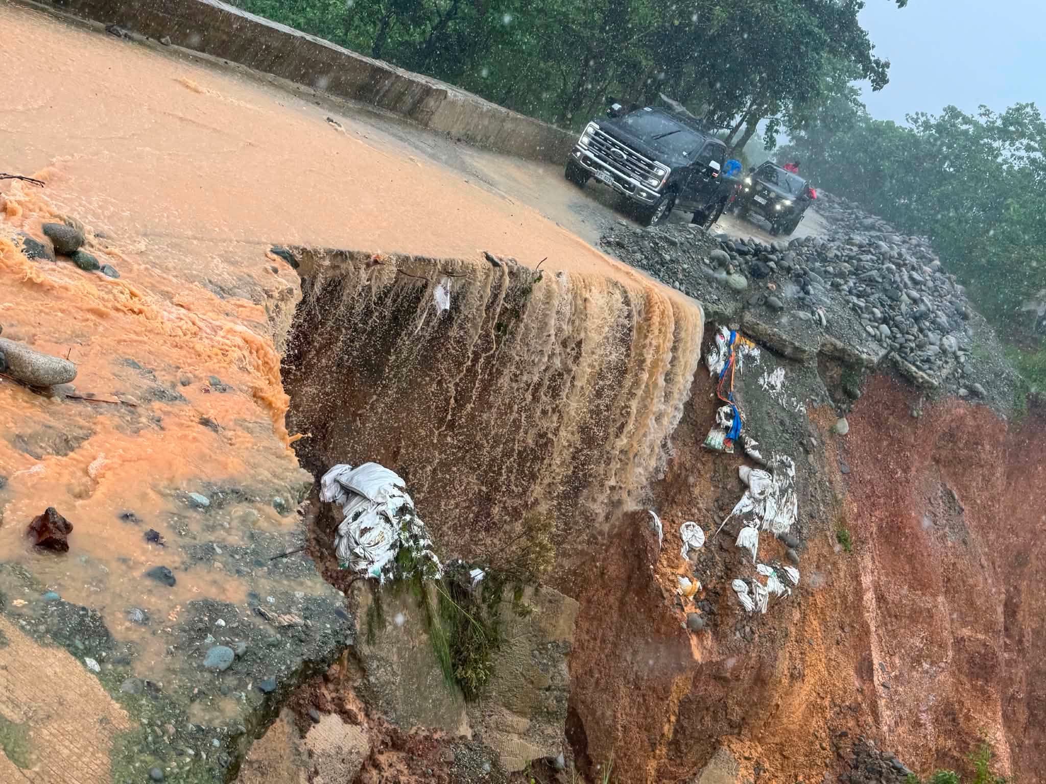 Landslides, floods disrupt travel in N. Luzon as ‘habagat’ rains persist