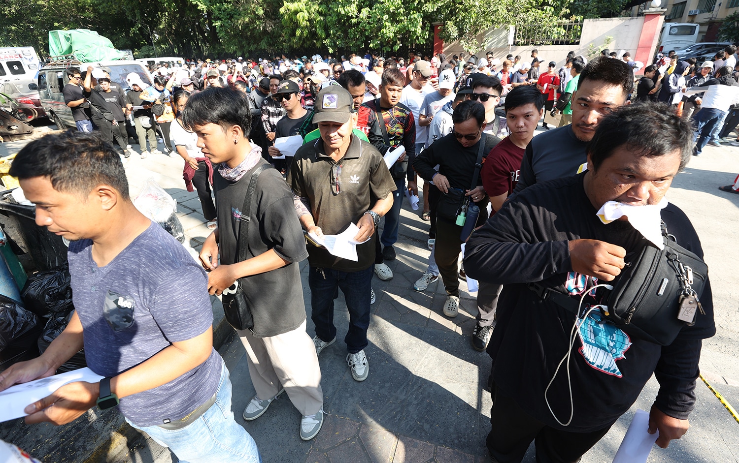 Jeepney driver faints while lining up for cash aid; in stable condition