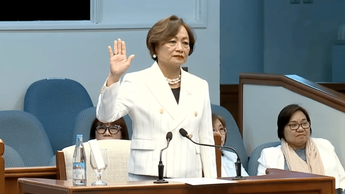 WATCH: Ex-Sandiganbayan justice takes witness stand in impeachment trial