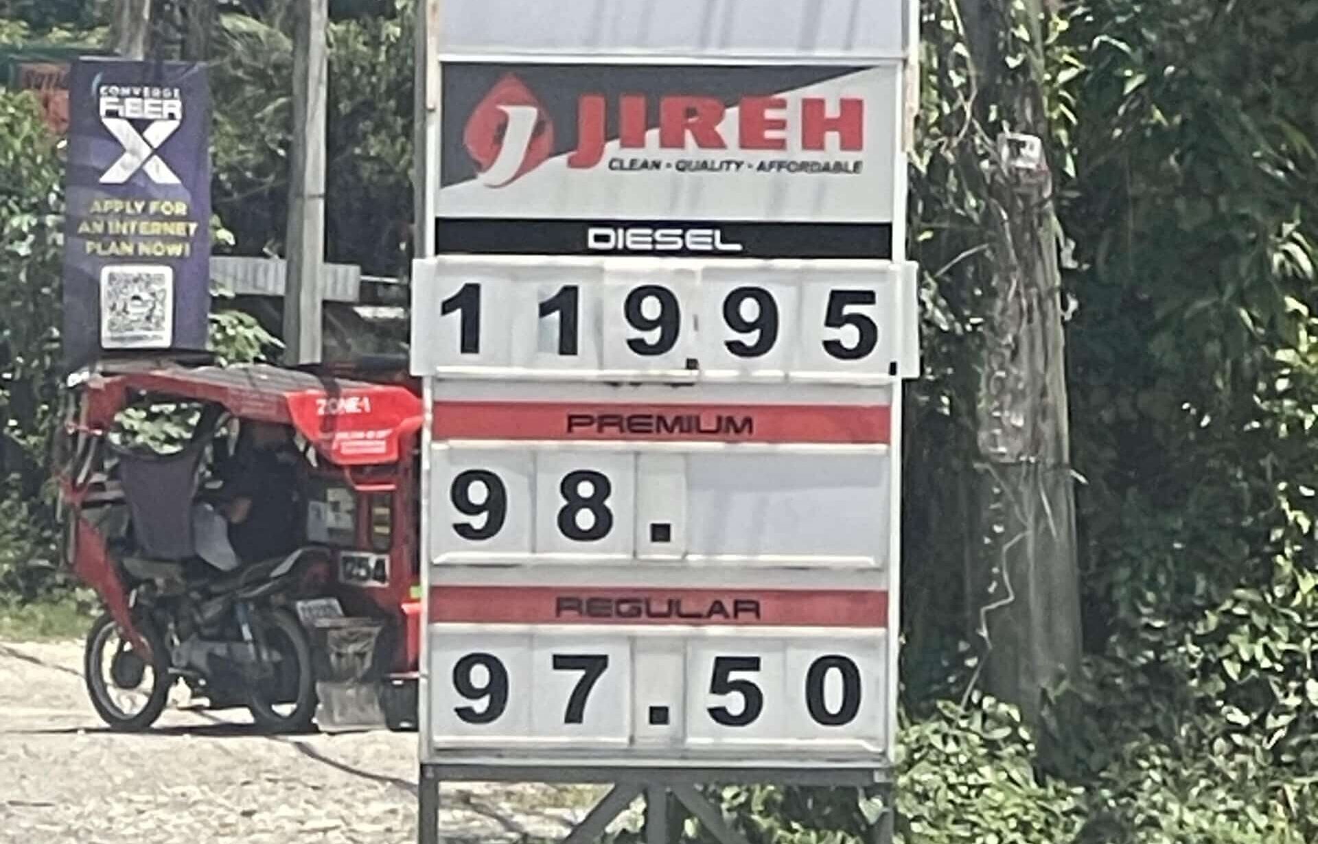 2 senators hit gov’t slow action, late admission of crisis