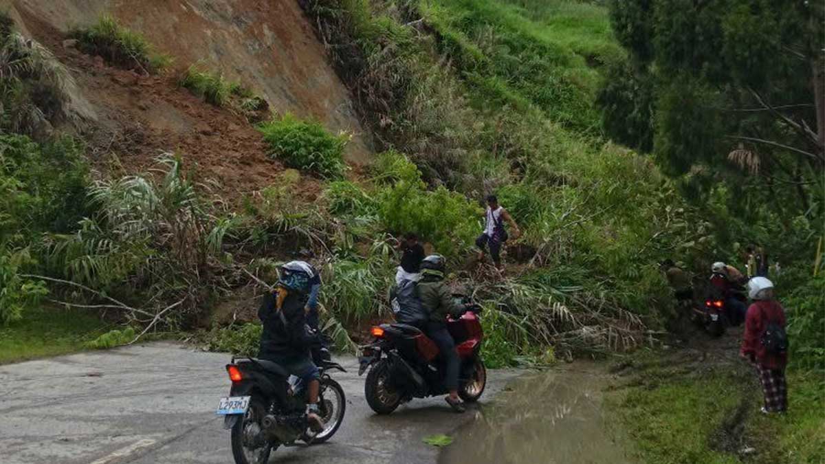Bukidnon–Davao del Norte road now OK after landslide debris cleared