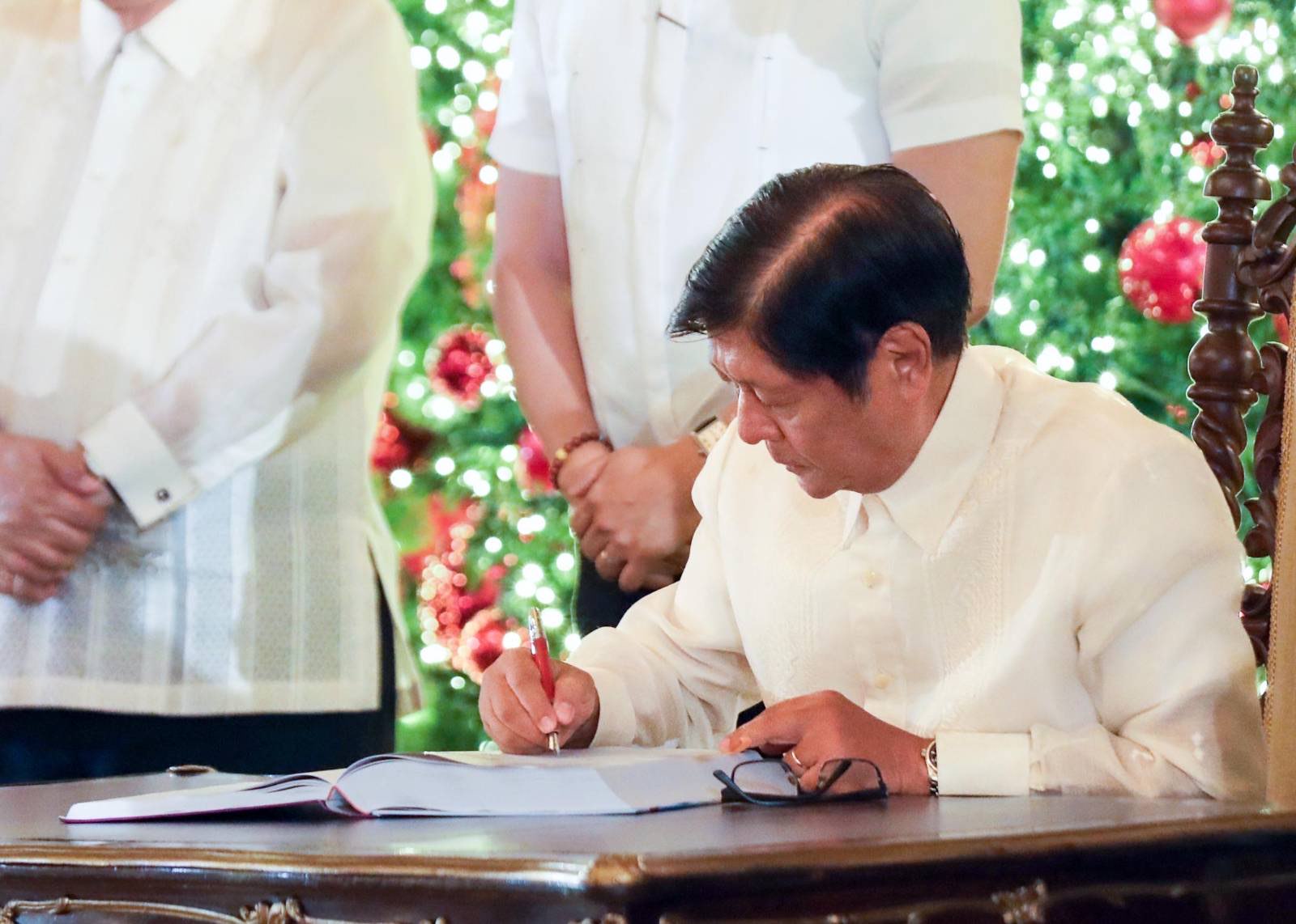 Marcos EO taps tech like blockchain for gov’t spending transparency