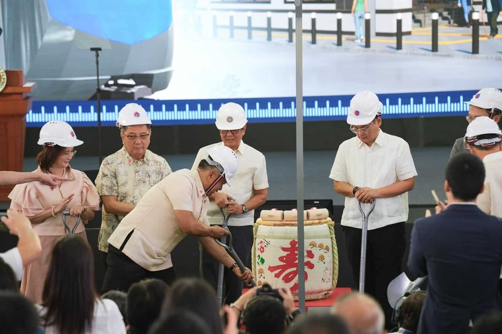 Ejercito vows to ensure funding for major railway projects