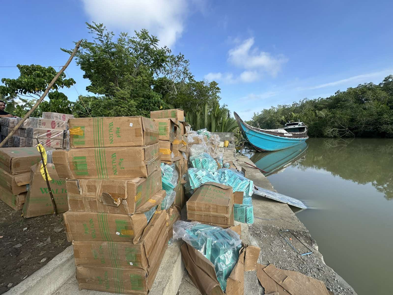 P22.5-M ‘smuggled’ cigarettes seized; 8 arrested in Davao del Norte