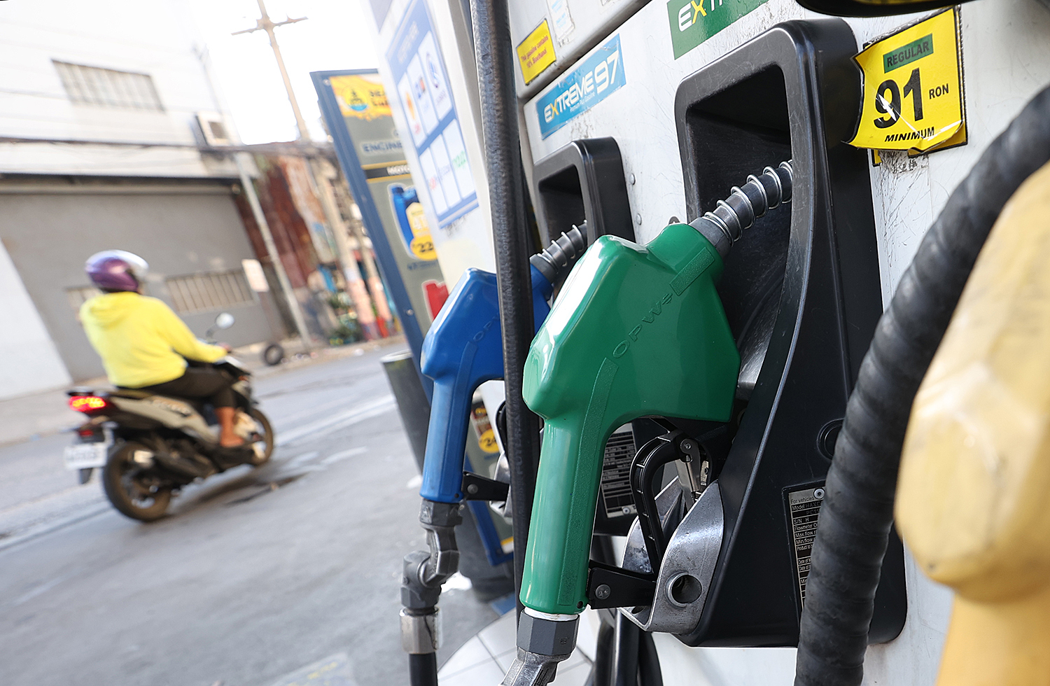 Oil price shocks may slow Philippine recovery, strain fiscal position — Fitch