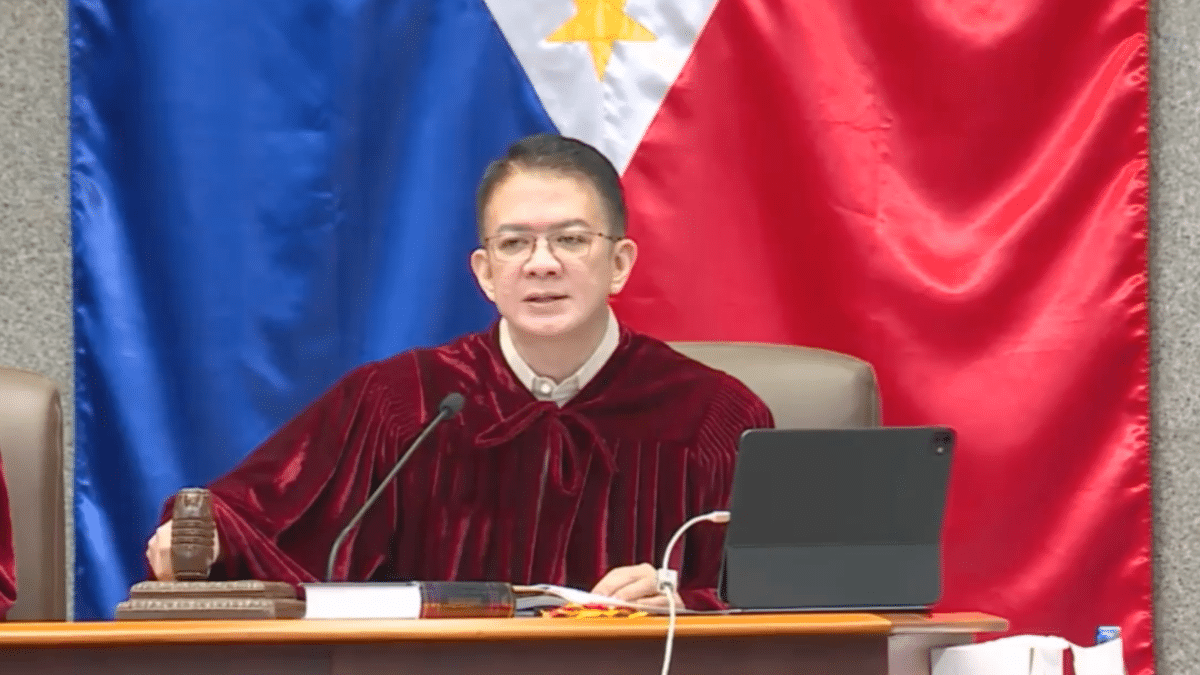 WATCH: Viral image of Ortonio wearing earpiece was fake– Escudero
