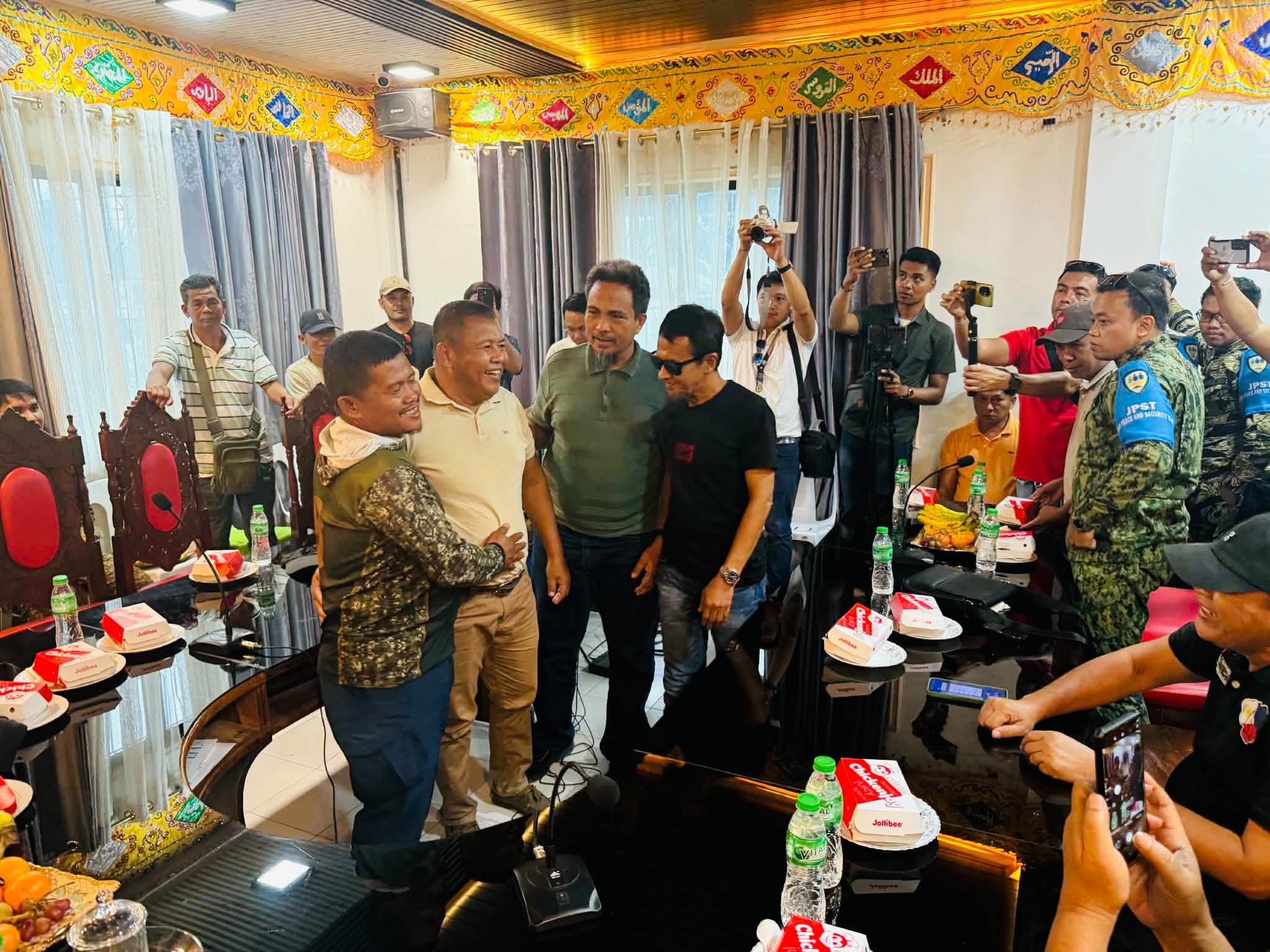 Warring MILF commanders reconcile in Maguindanao del Sur