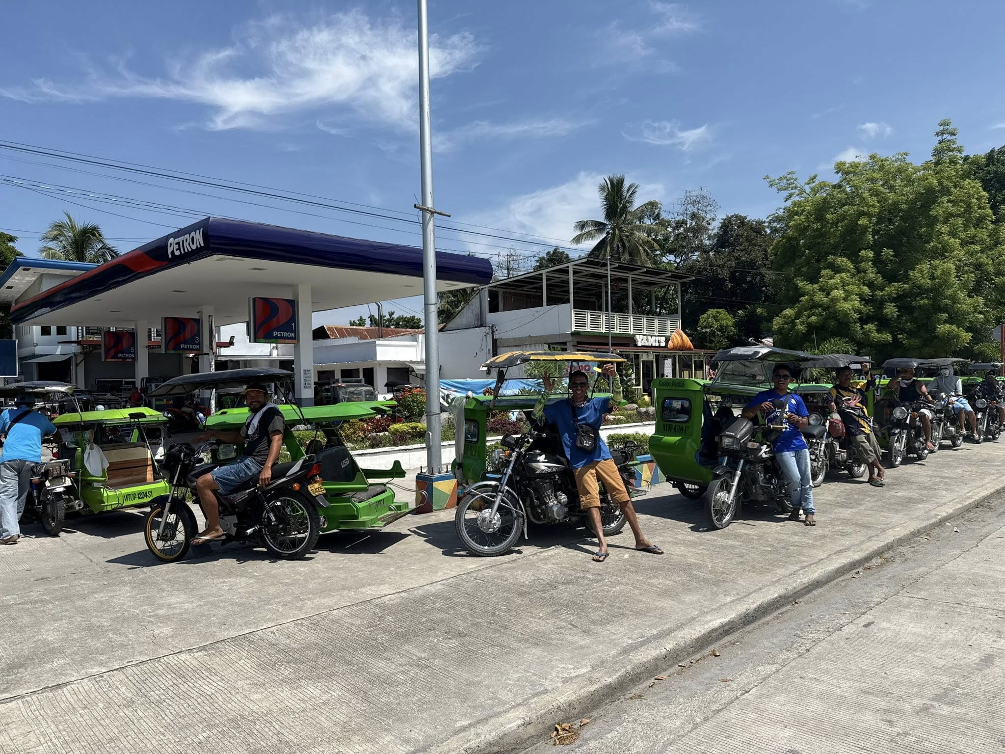 Rice trader gives free gas to over 300 South Cotabato trike drivers