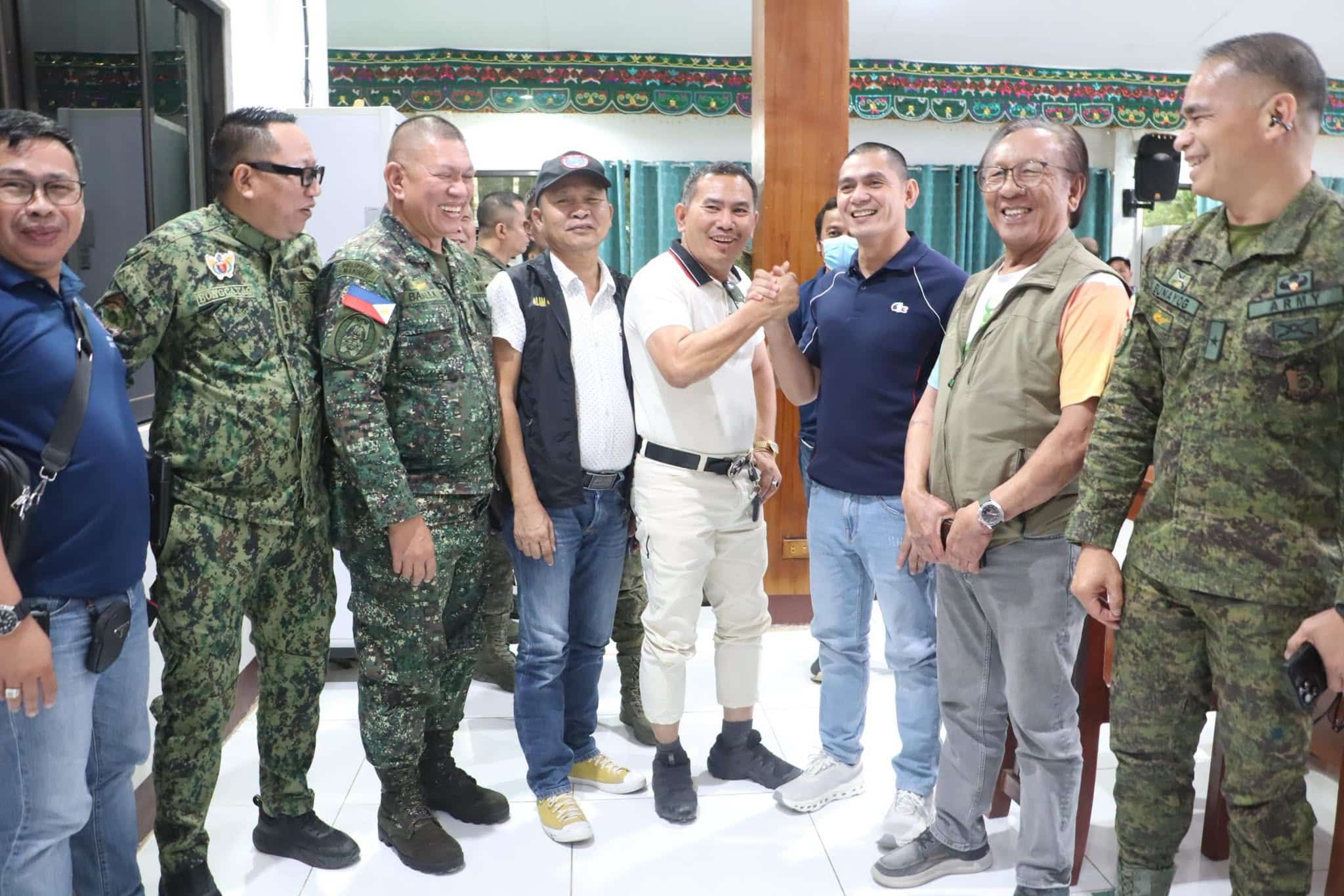 Army brokers ceasefire between warring clans in Cotabato City